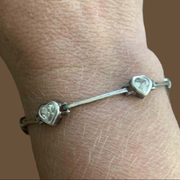 Silver bracelet with crystal hearts 8” - Picture 4 of 4